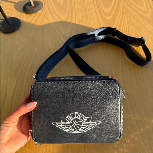 Nike Air Jordan Black Crossbody Bag - Picture 6 of 10